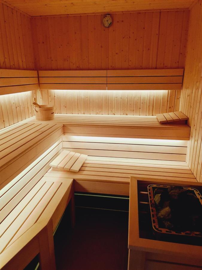 Apartament A2 Domitu Z Basenem, Sauna, Jacuzzi - 5D Apartments 스클라르스카포렘바 외부 사진